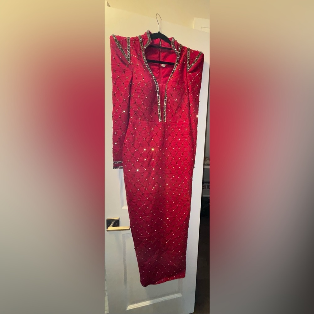 This dress has only been worn ONCE! 💃🏻